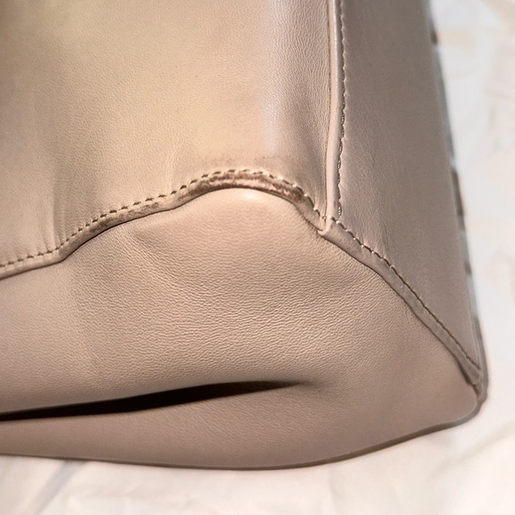 FENDI Peekaboo Leather Cross Body Bag - Picture 8 of 16